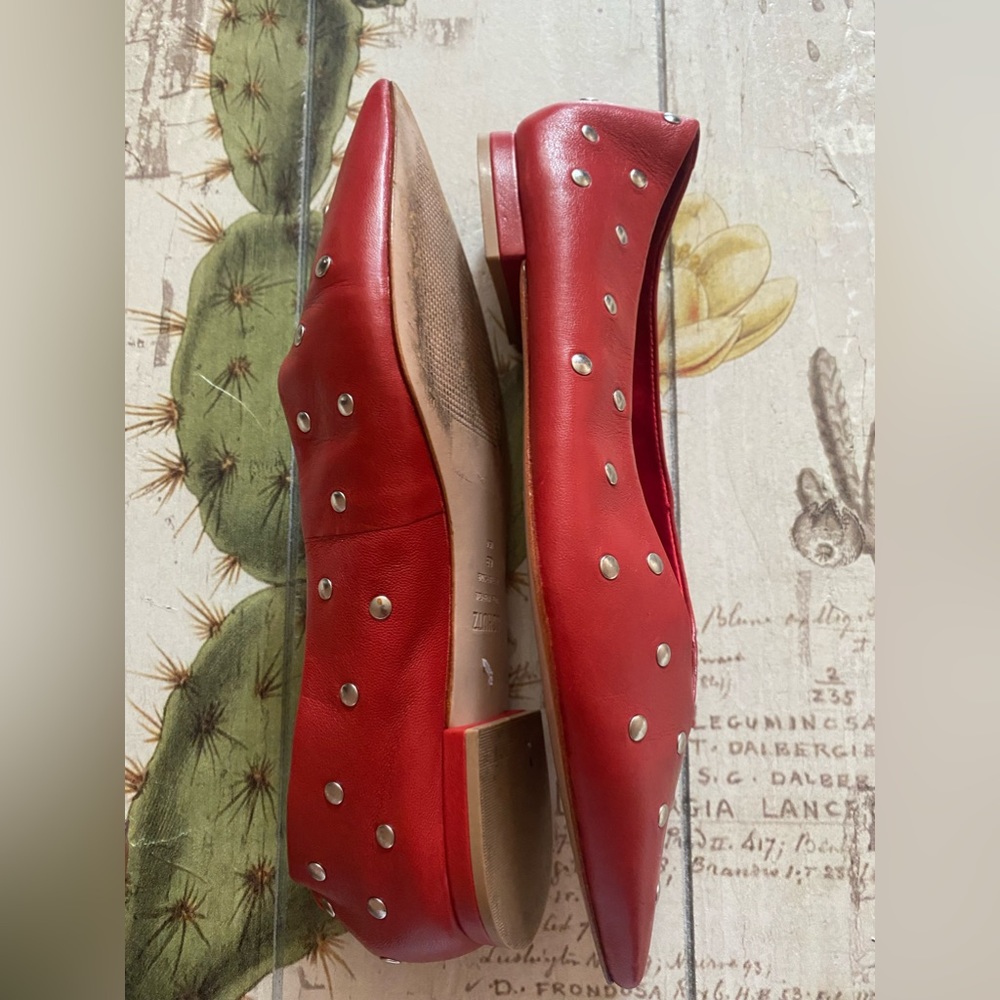SCHUTZ brand studded leather red pointy flat shoes.
